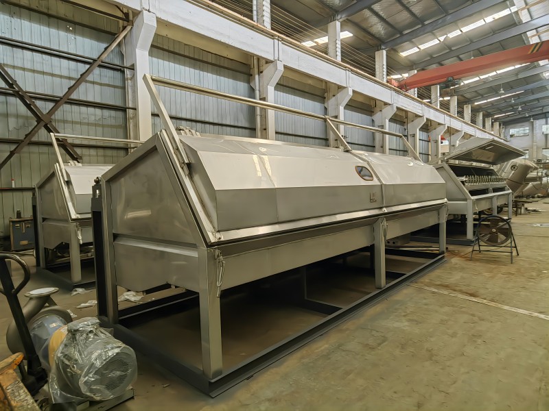 Export four sets 300KG hank yarn dyeing machine and one set 6 chambers skein dryer