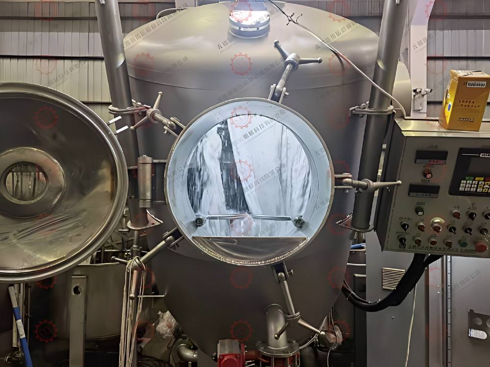 Inside view of a dyeing machine showing circulation condition and process control related to dyeing quality