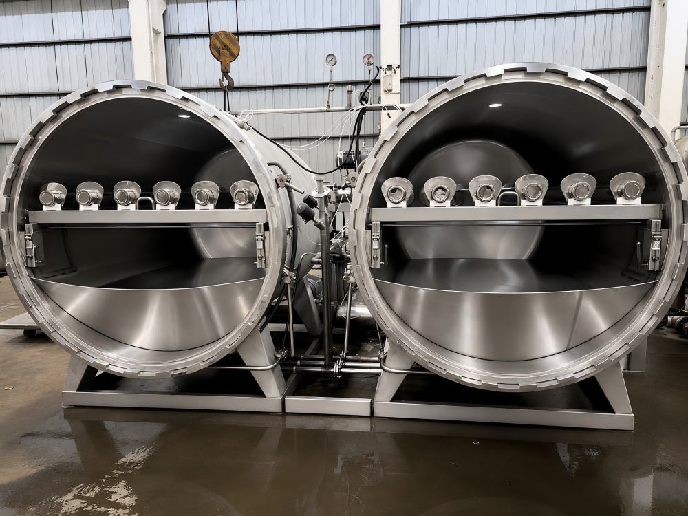 6X2 structure and 12 spray pipes of GSH-6X2-200 hank yarn dyeing machine